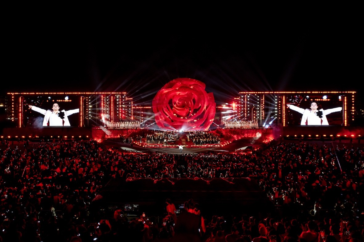 concert-hat-1-1758082509.jpg