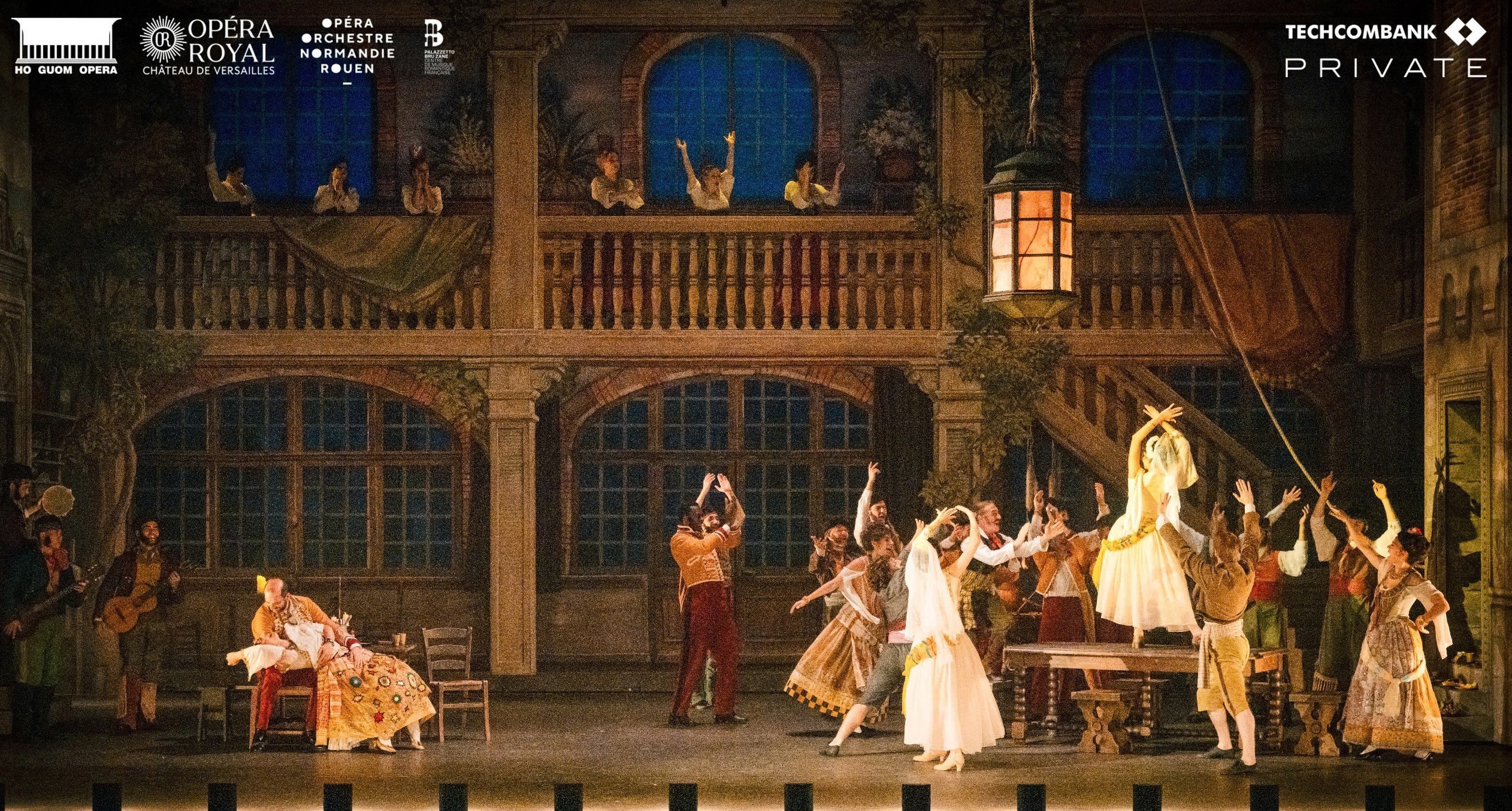 anh-4-san-khau-opera-carmen-chinh-phuc-nguoi-ham-mo-1745665158-1759195595.jpg