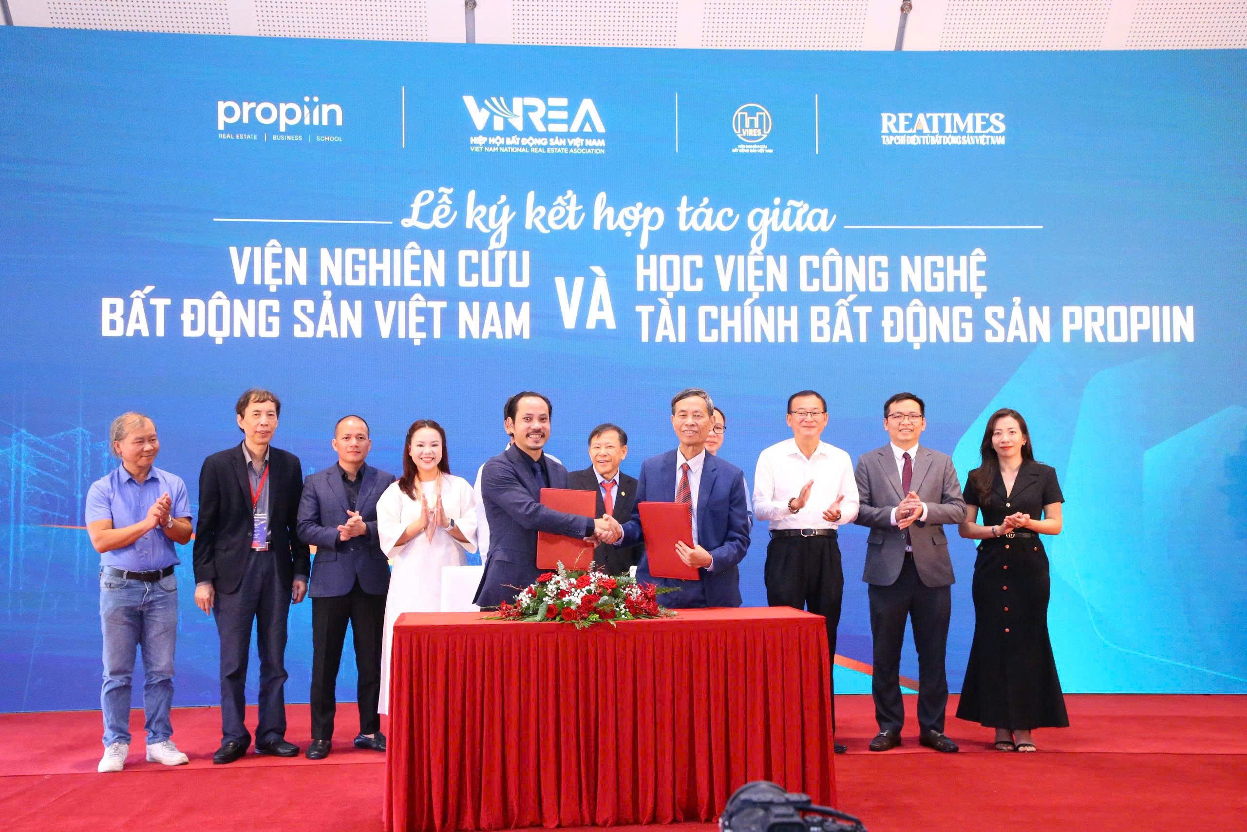 propiin-pld-1760107747.jpg