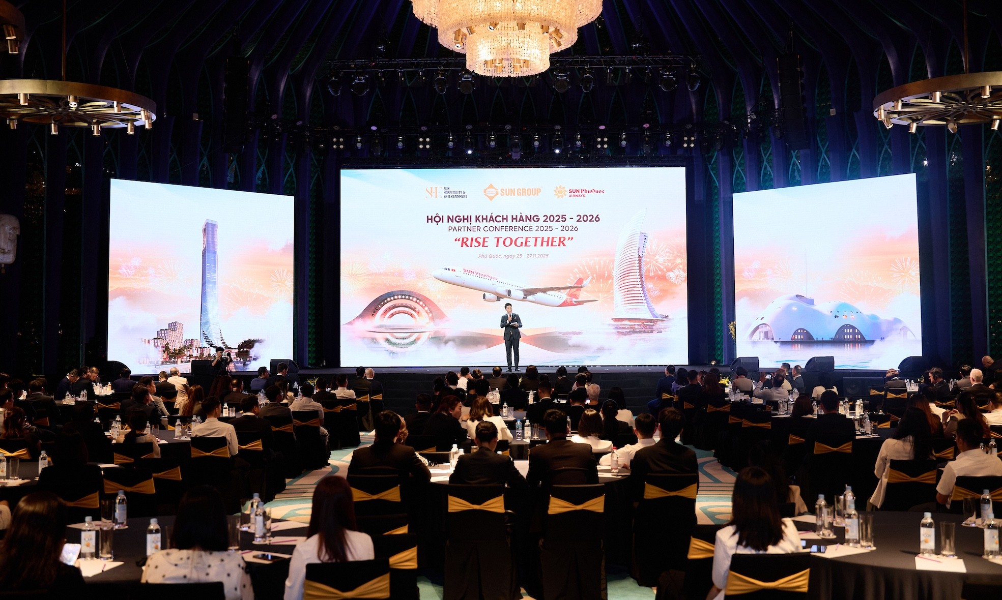 hoi-nghi-khach-hang-sun-group-spa-1764574332.jpg