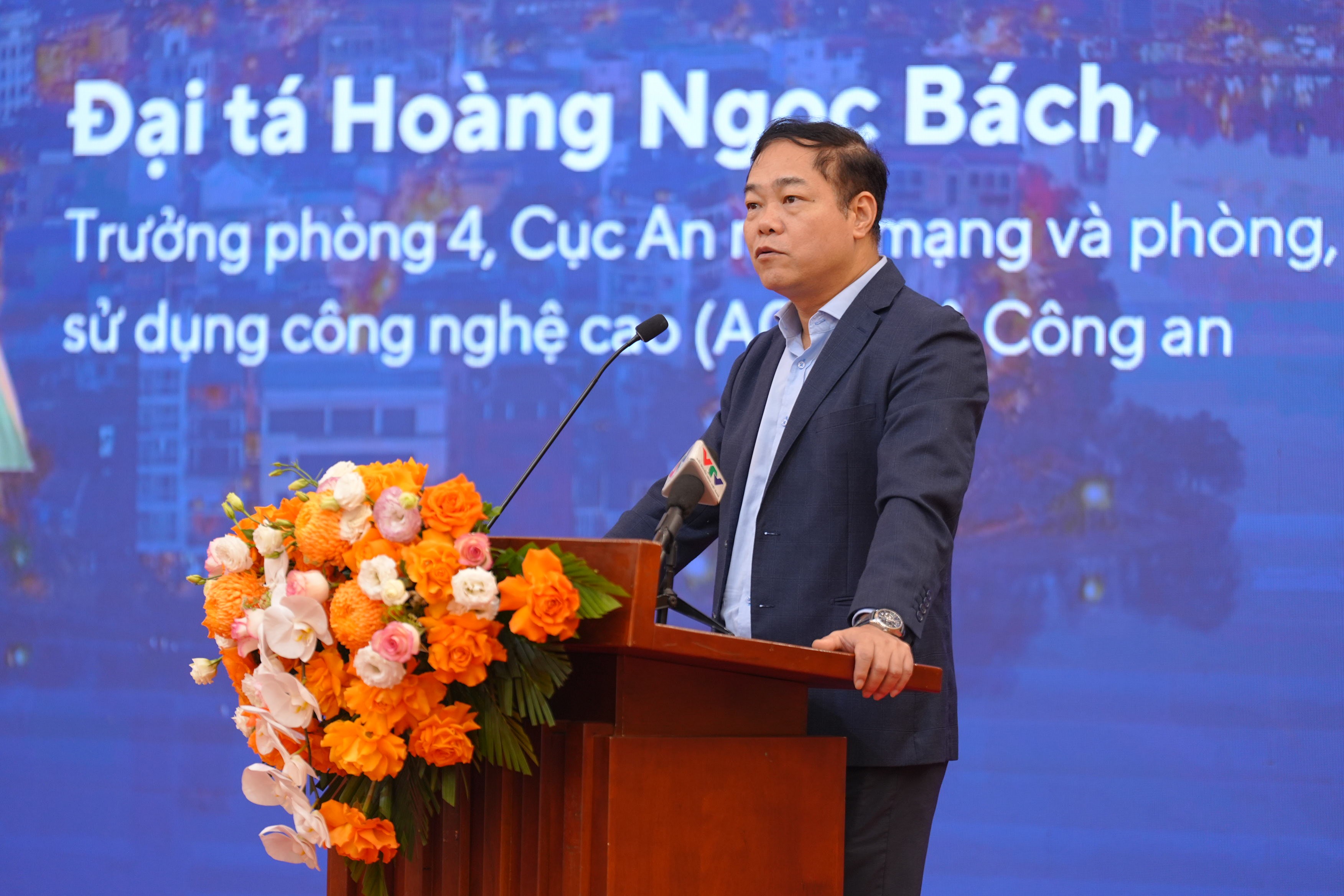 dai-ta-hoang-ngoc-bach-pld-1774420001.JPG