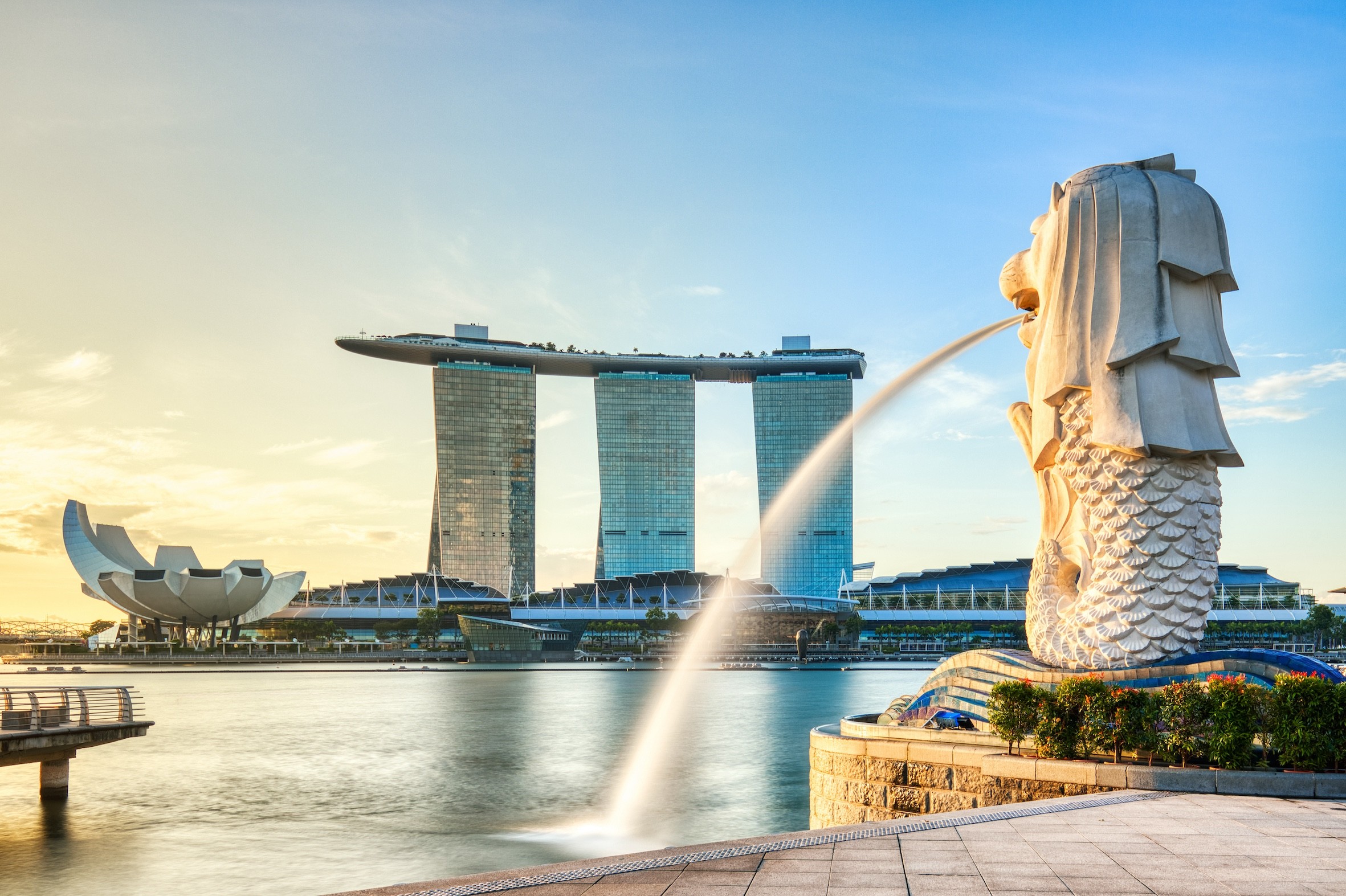 singapore-shutterstock-1779249839.jpg
