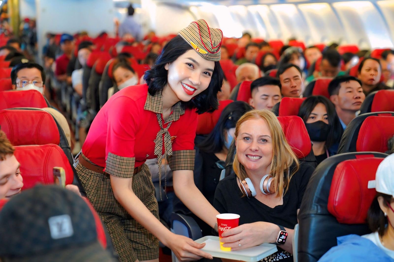 hang-hang-khong-vietjet-pld-1779666614.jpg