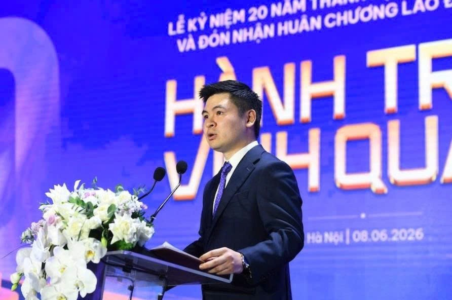 chu-tich-cau-lac-bo-ha-noi-pld-1781051564.jpg