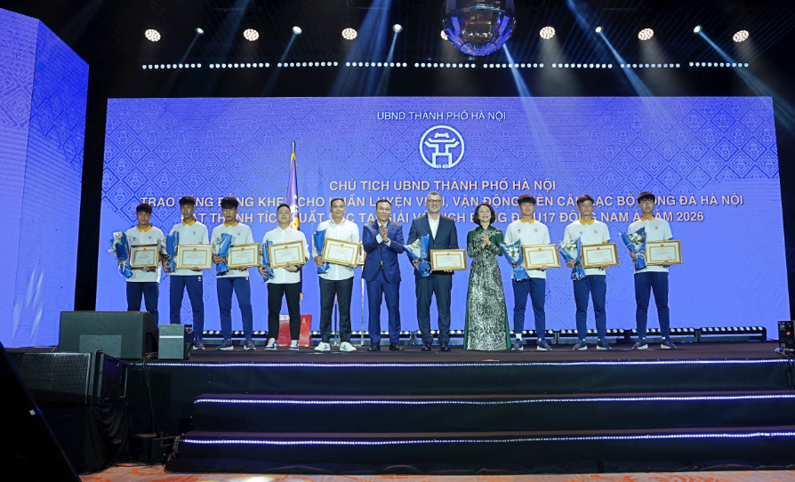 clb-bong-da-ha-noi-pld-1781051565.png