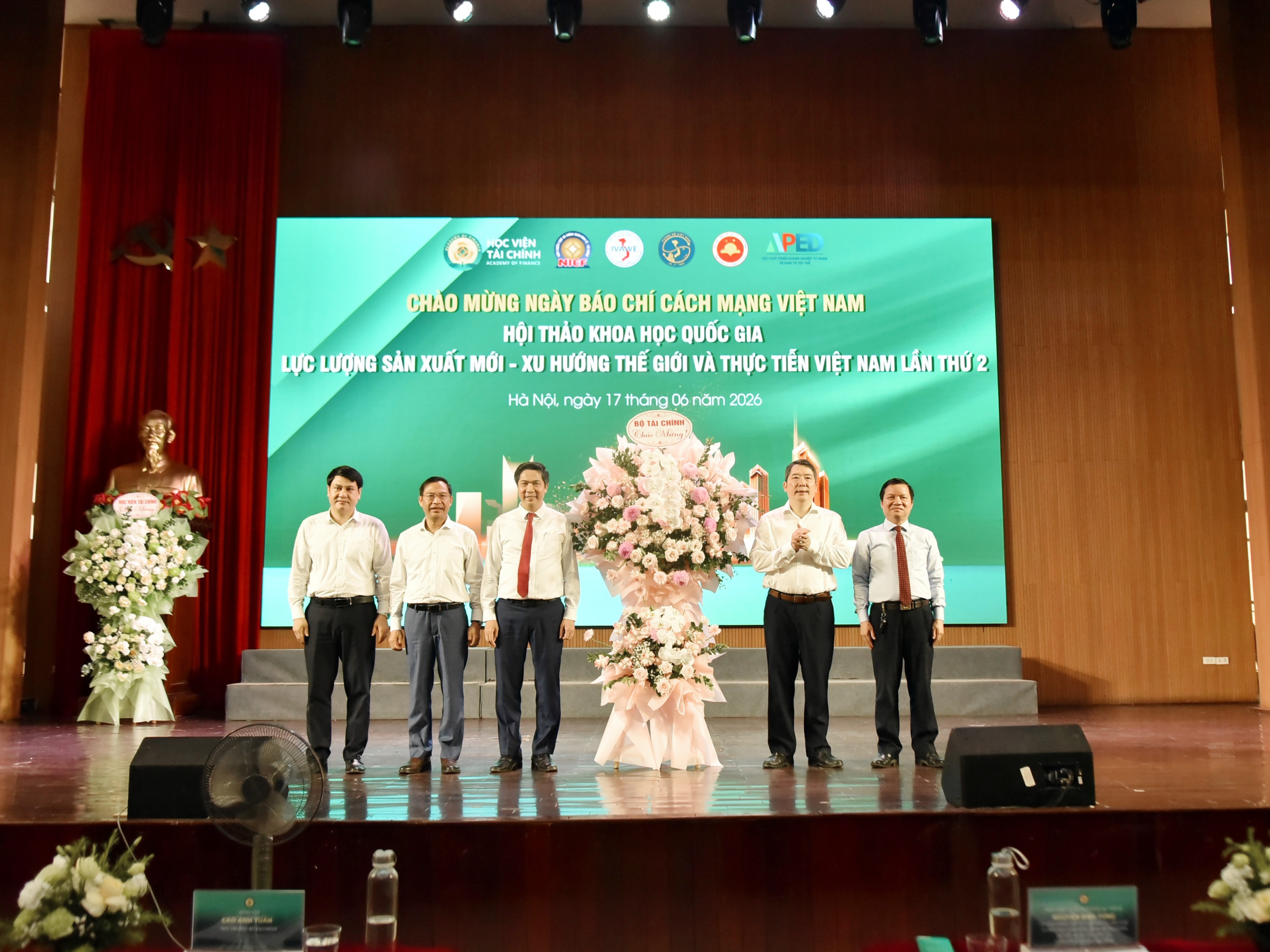 bo-tai-chinh-pld-1781693000.JPG