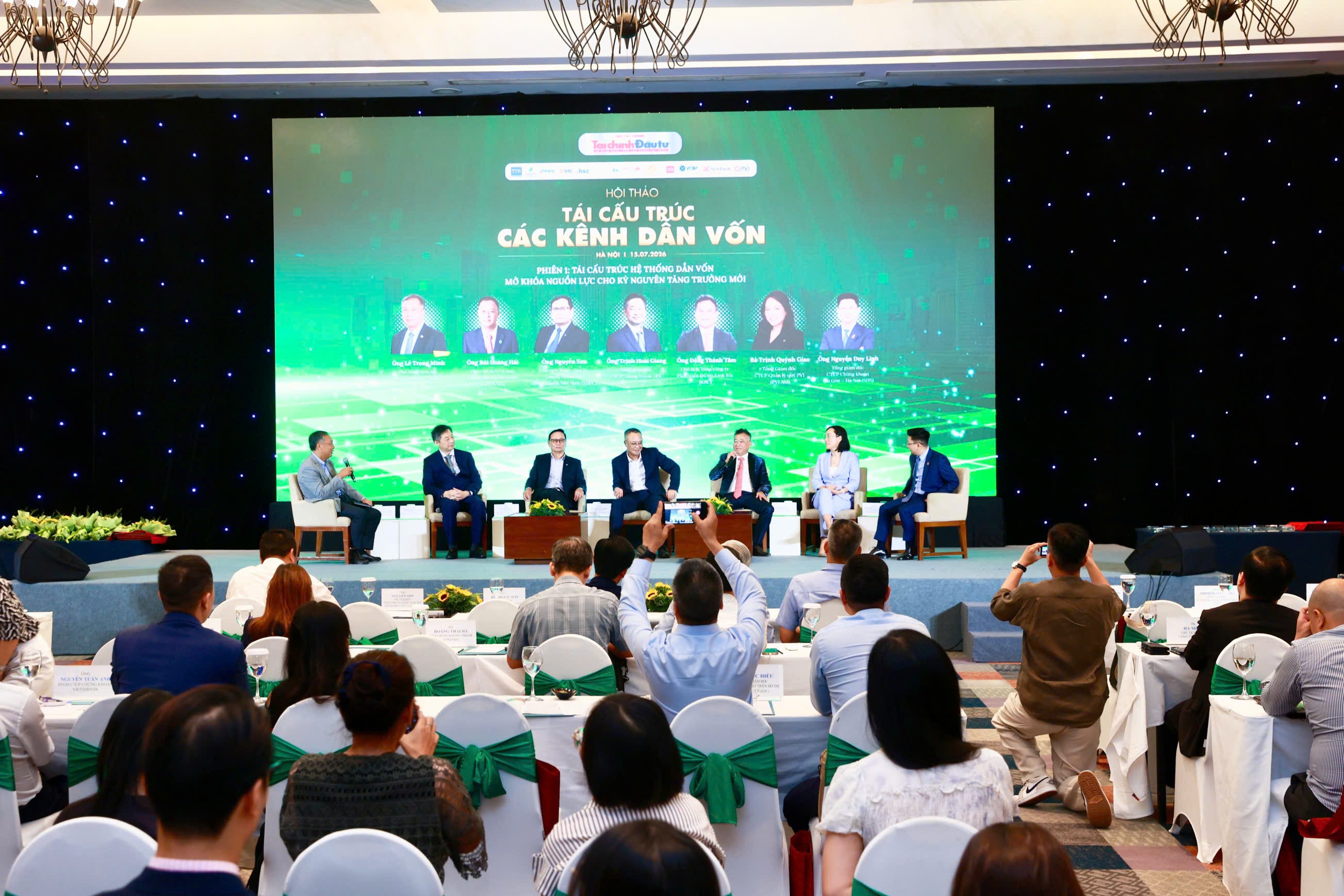 tai-cau-truc-cac-kenh-dan-von-pld-1784095565.jpg