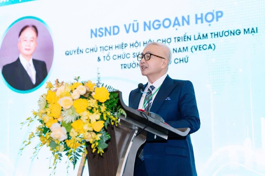 love-economy-vietnam-2-pld-1785635227.jpg