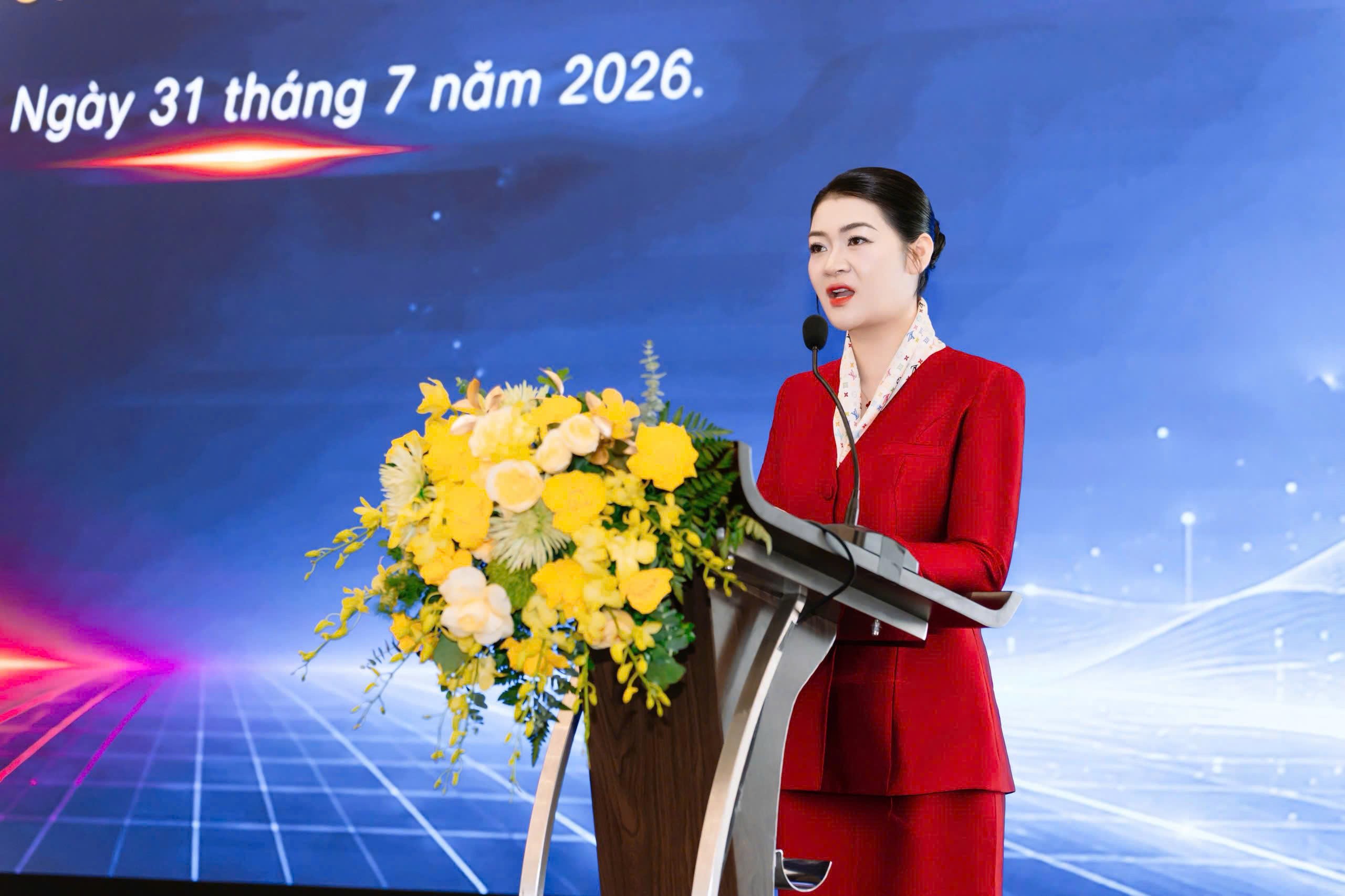love-economy-vietnam-4-pld-1785635227.jpg