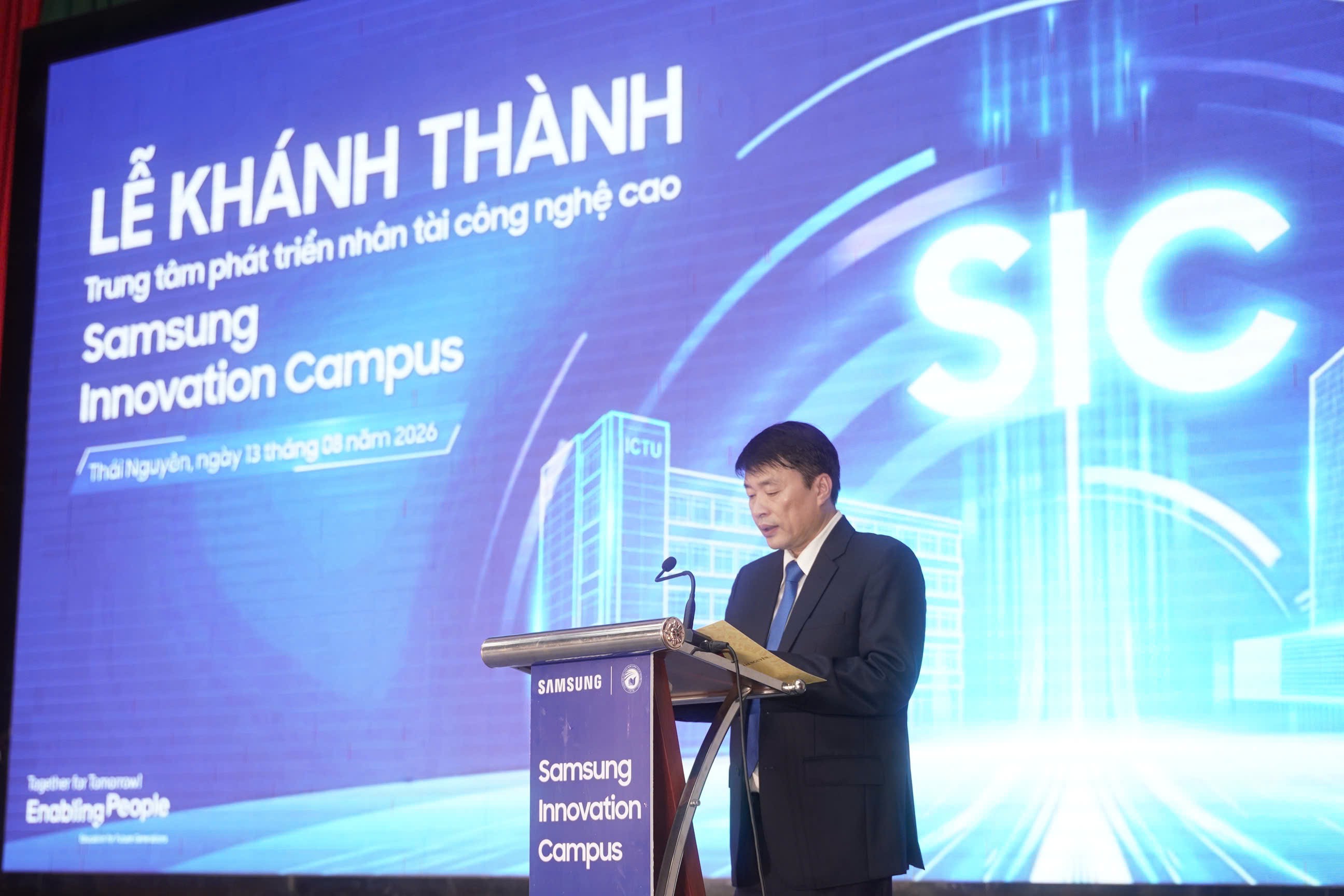 ong-tran-van-hau-pld-1786621987.jpg