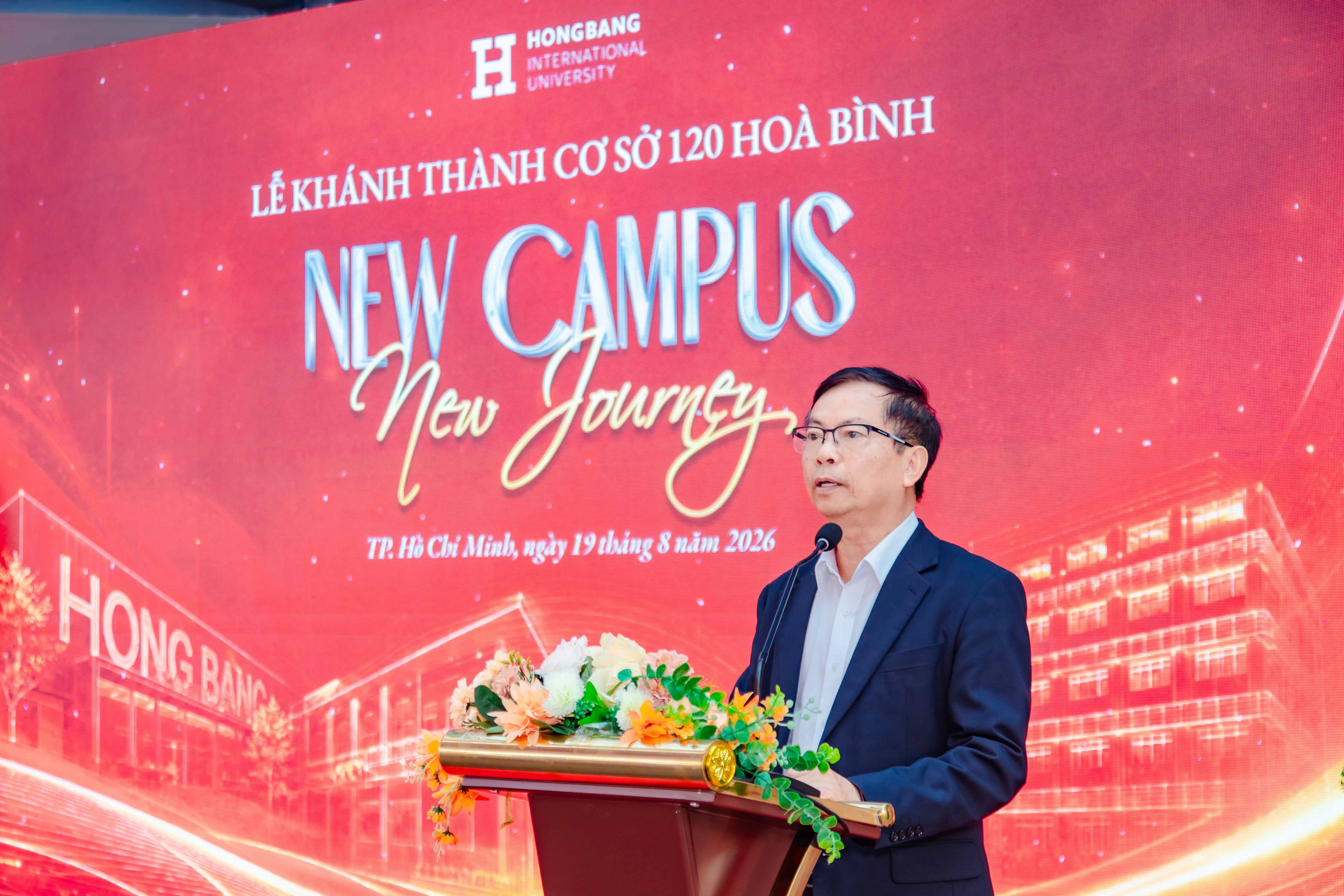 pgsts-le-khac-cuong-pho-hieu-truong-hiu-phat-bieu-tai-le-khanh-thanh-1787130010.JPG