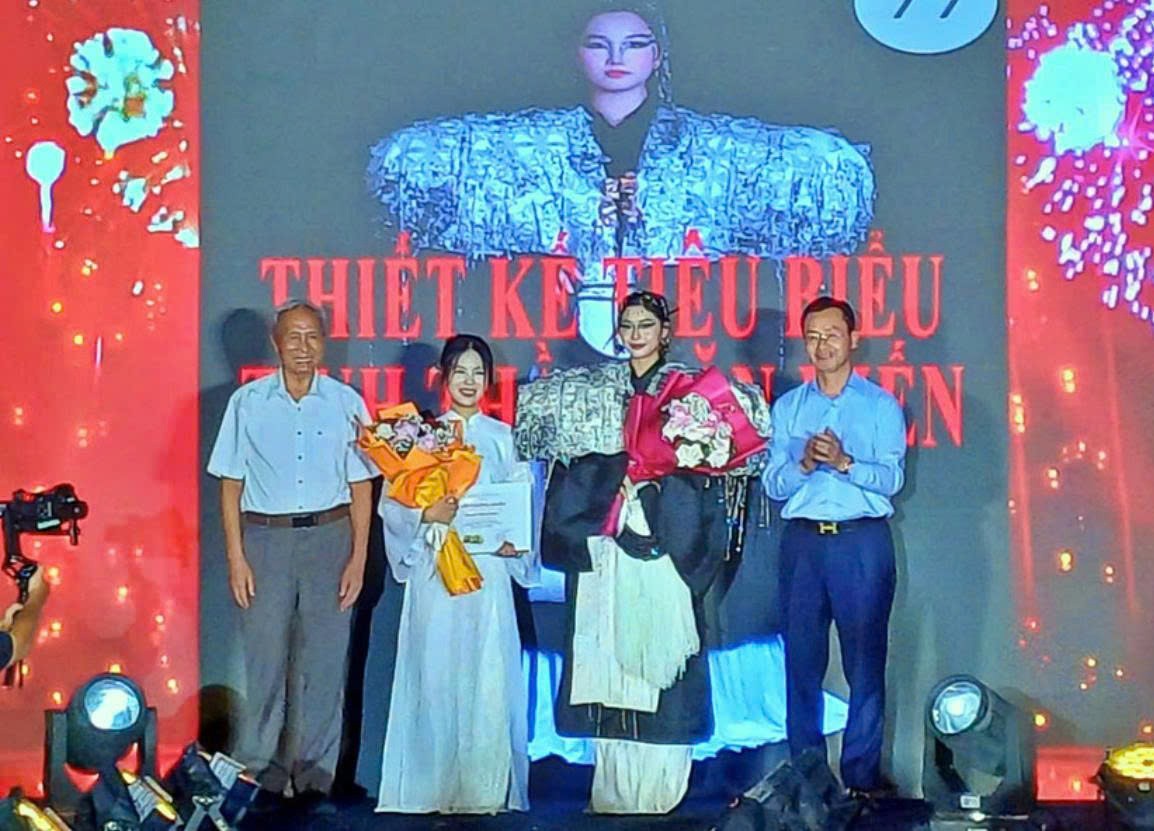 van-mieu-3-1788562489.jpg