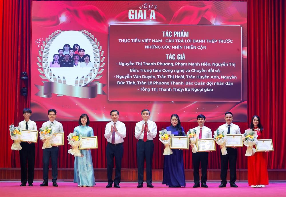 cuoc-thi-chinh-luan-1788874496.png