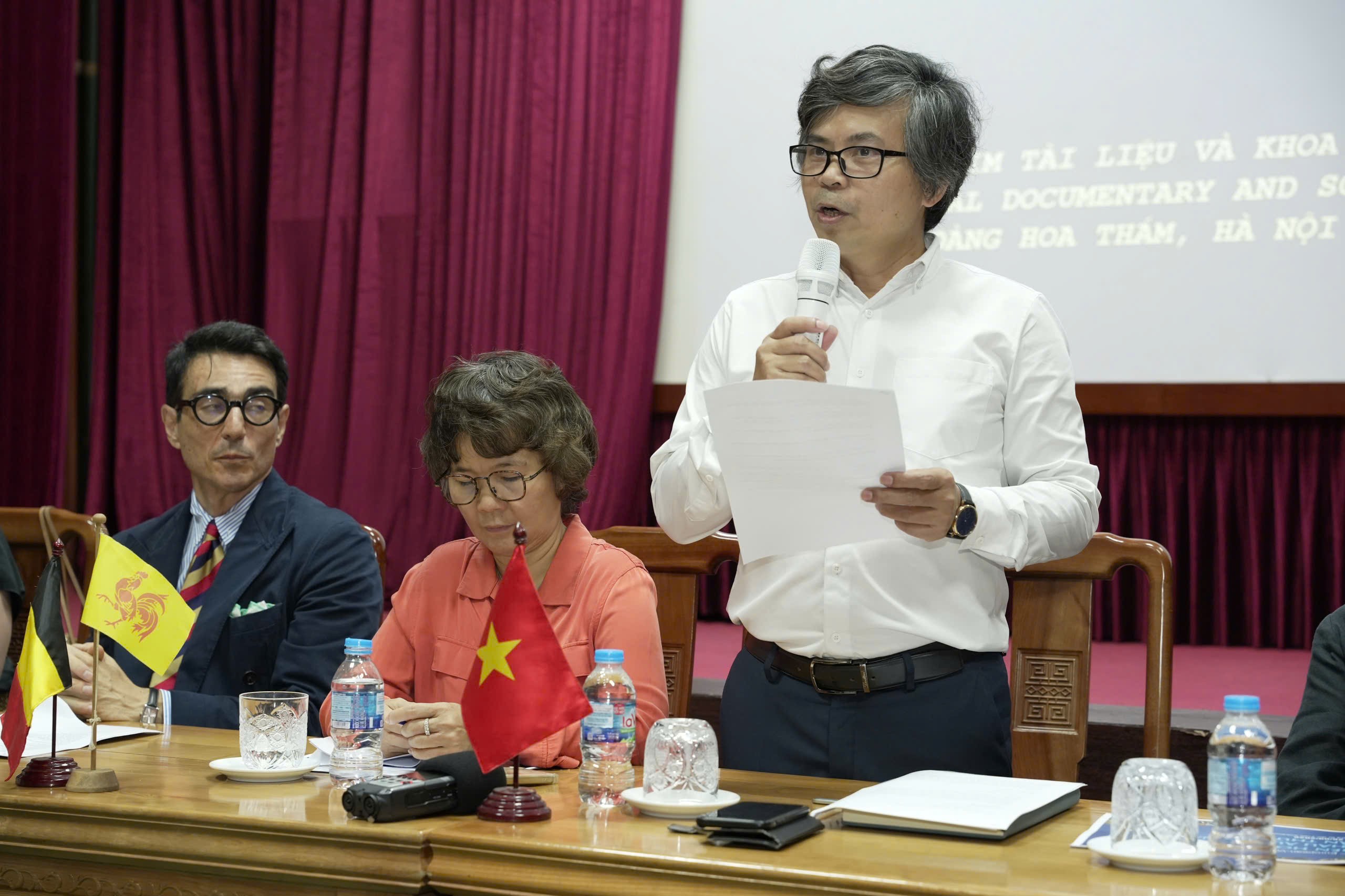 lien-hoan-phim-1789484662.jpg