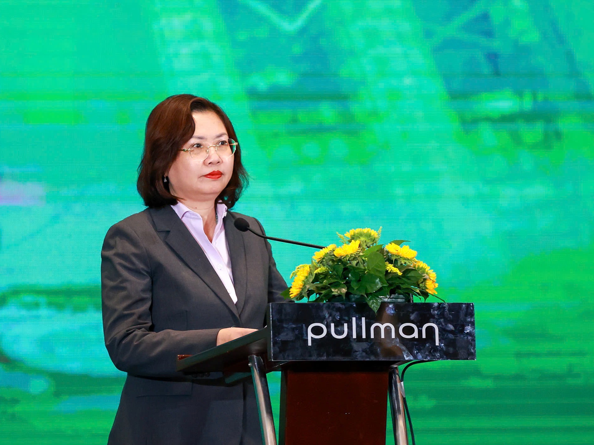 ba-vu-thi-chan-phuong-1790087041.jpg