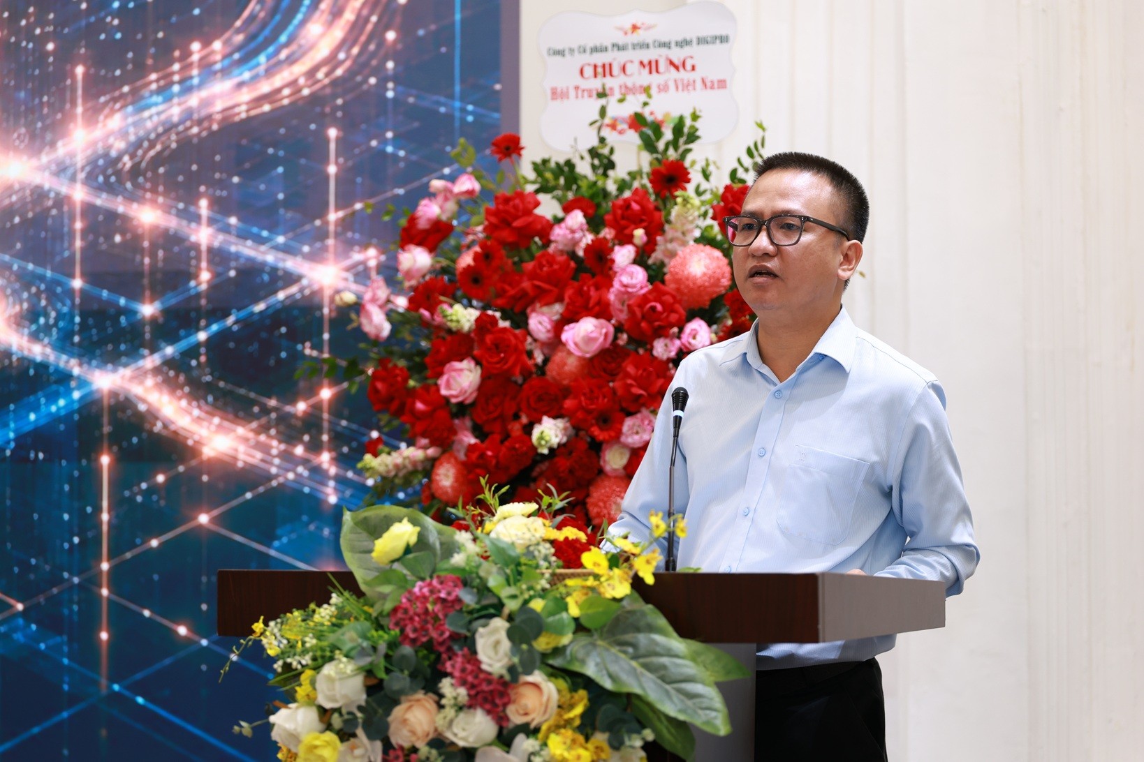 ong-tran-kien-1790222942.JPG