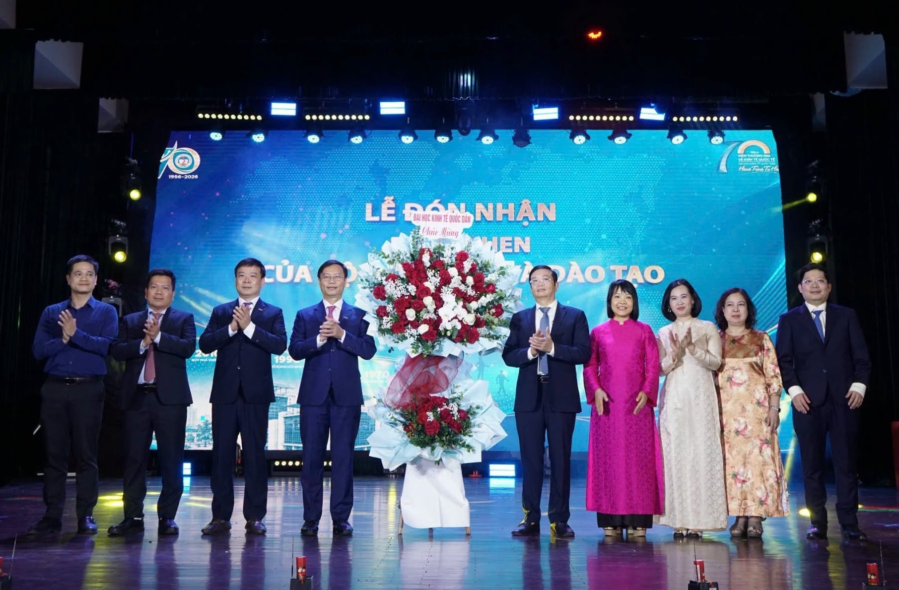 dai-hoc-kinh-te-quoc-dan-1790438608.jpg
