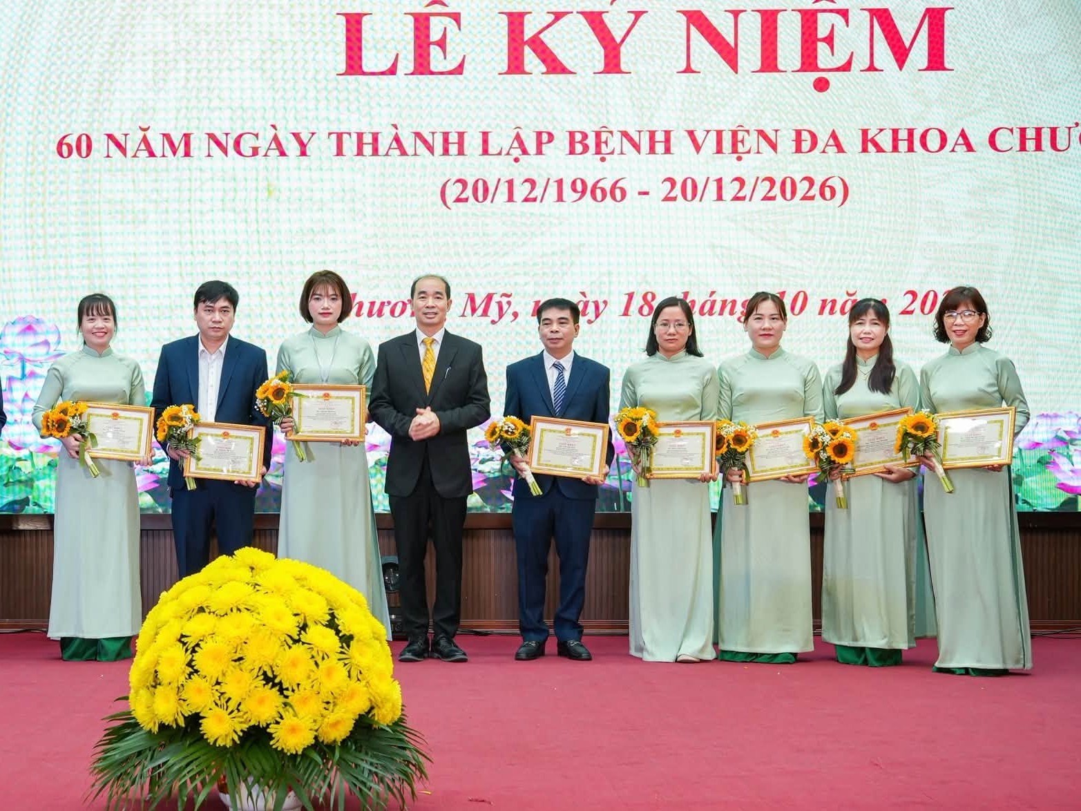 lanh-dao-so-y-te-ha-noi-1792335888.jpg