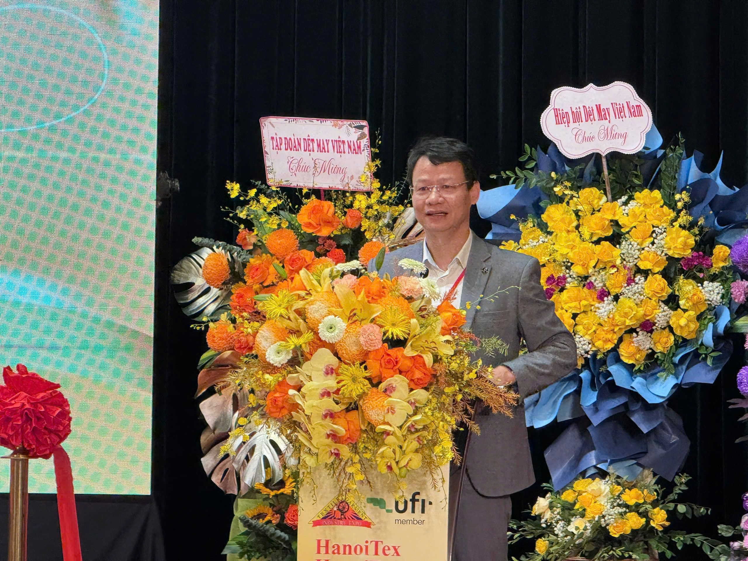 ong-pham-van-quan-1792627066.jpg