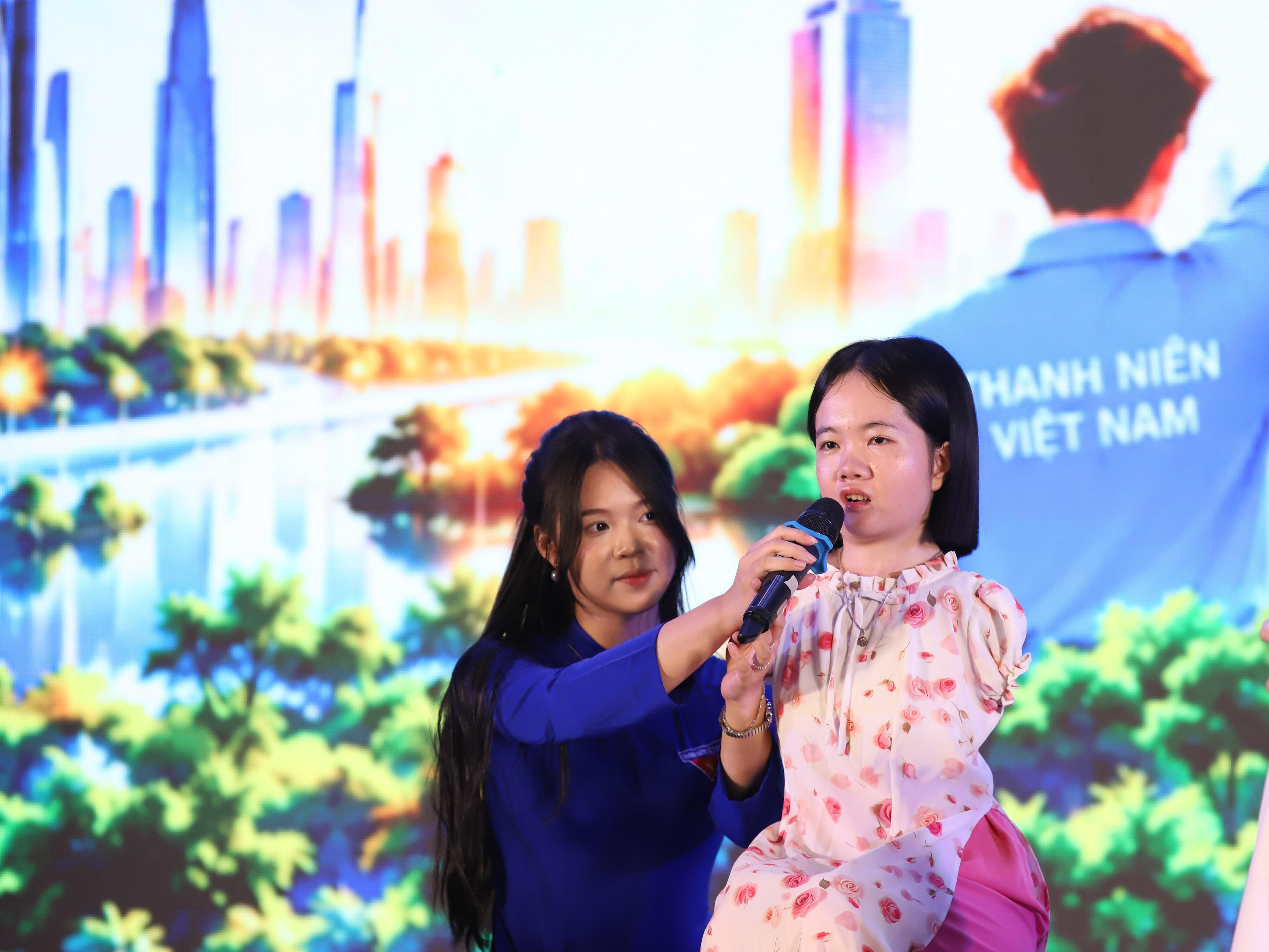 le-thi-tham-guong-thanh-nien-song-dep-nam-2023-1792734233.jpg