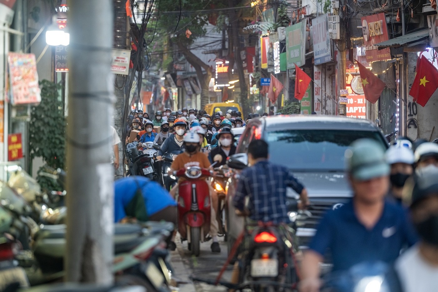 2vinh-hung-2-1793004761.jpg