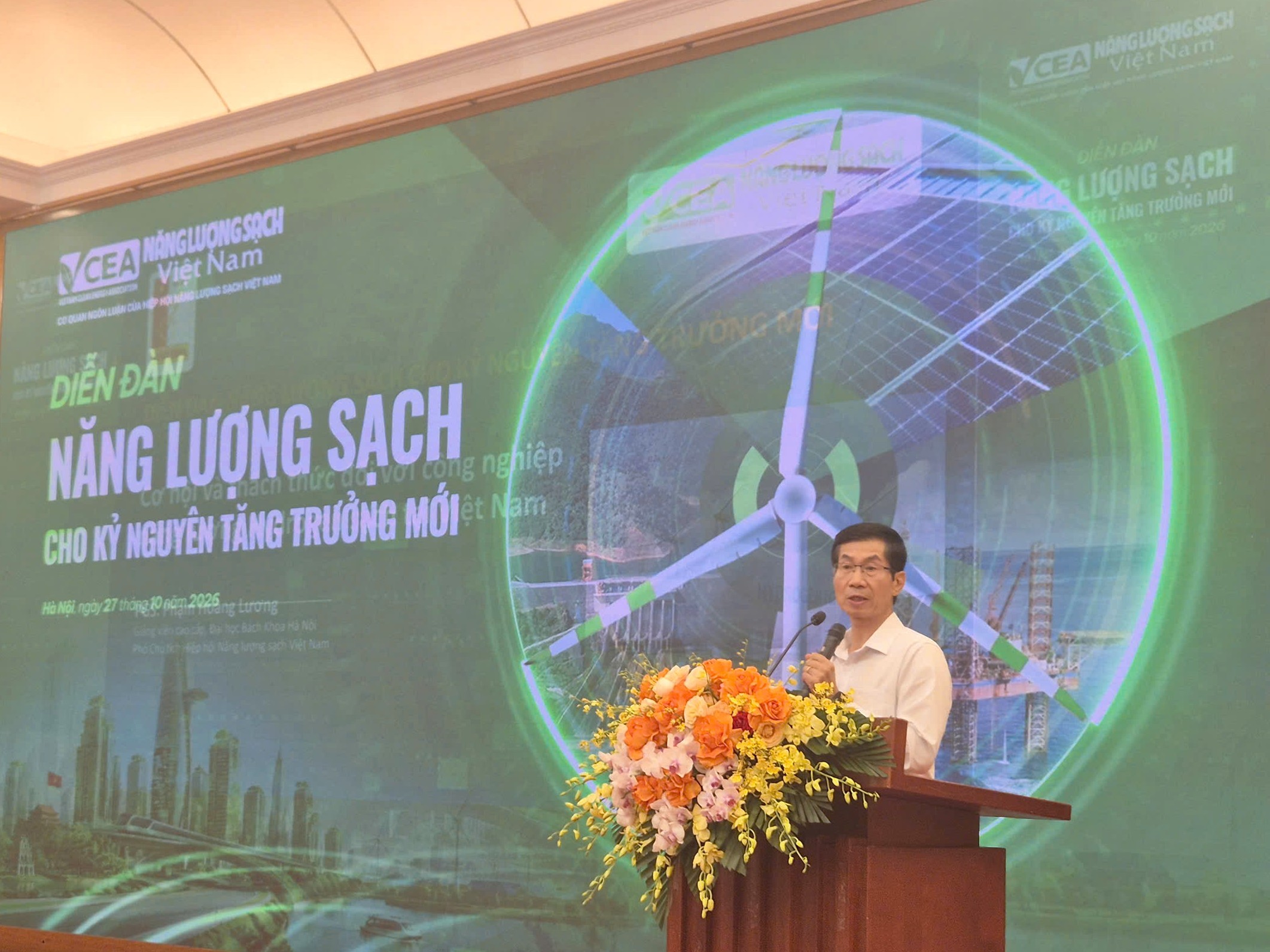 pgsts-pham-hoang-luong-1793115209.jpg