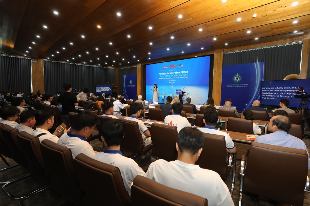 cong-nghiep-dau-khi-1793337112.jpg
