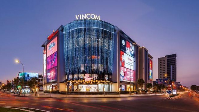 vincom-retail-nam-2022-ghi-nhan-tang-truong-an-tuong-loi-nhuan-sau-thue-vuot-ke-hoach-1675067561.jpg