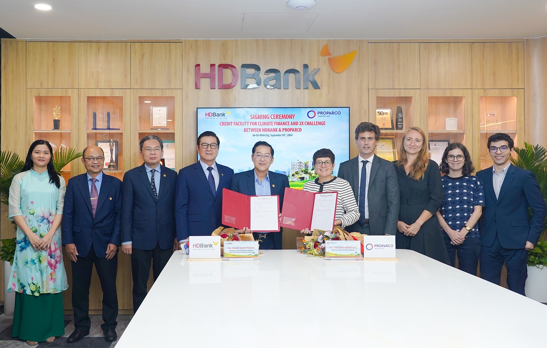 tang-han-muc-tin-dung-len-100-trieu-usd-hdbank-va-proparco-thuc-day-du-an-tai-chinh-khi-hau-ho-tro-doanh-nghiep-do-phu-nu-lam-chu-1729245855.jpeg