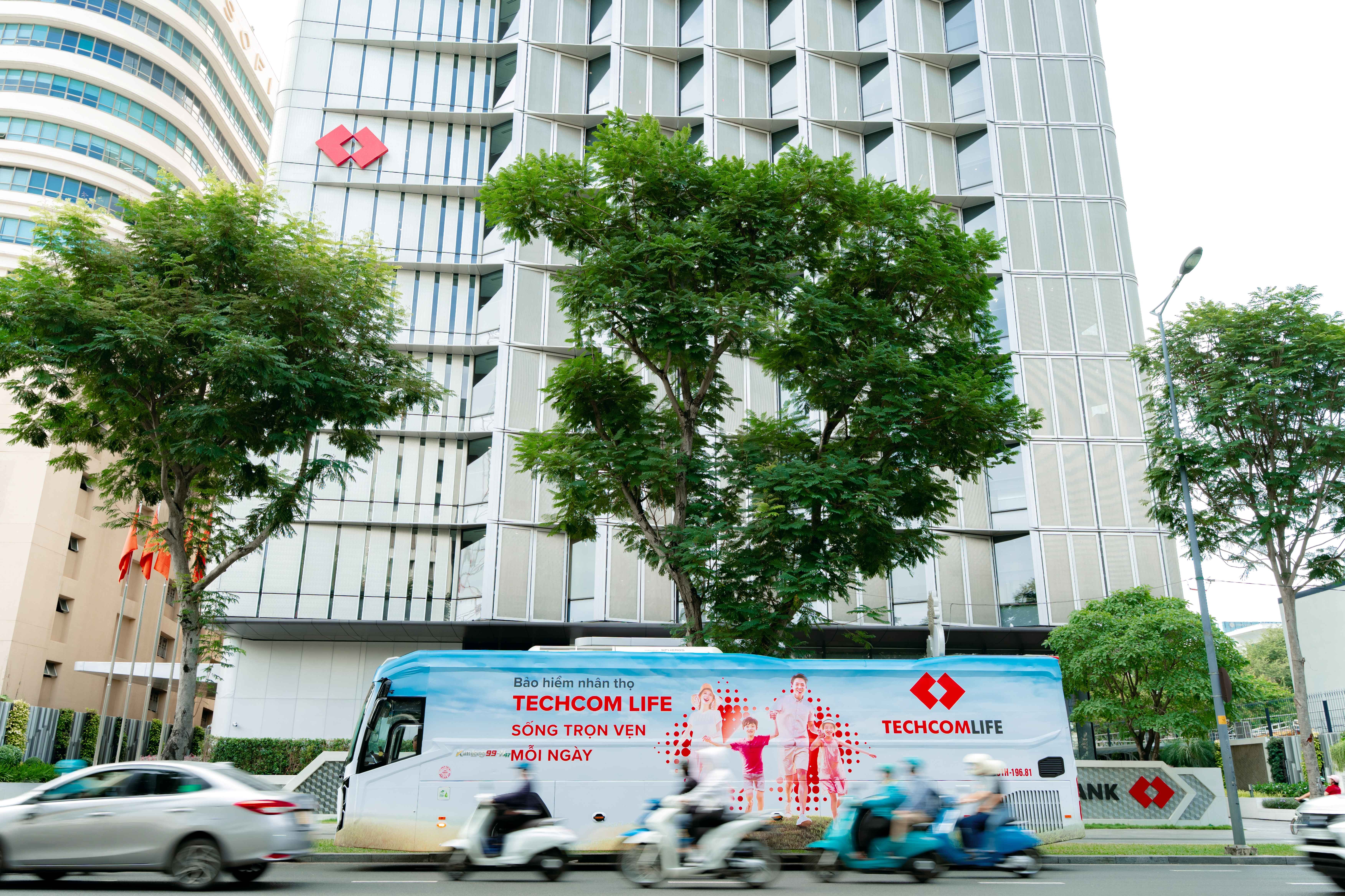 techcom-life-voi-chien-dich-hanh-trinh-song-tron-ven-moi-ngay-1782902676.JPG