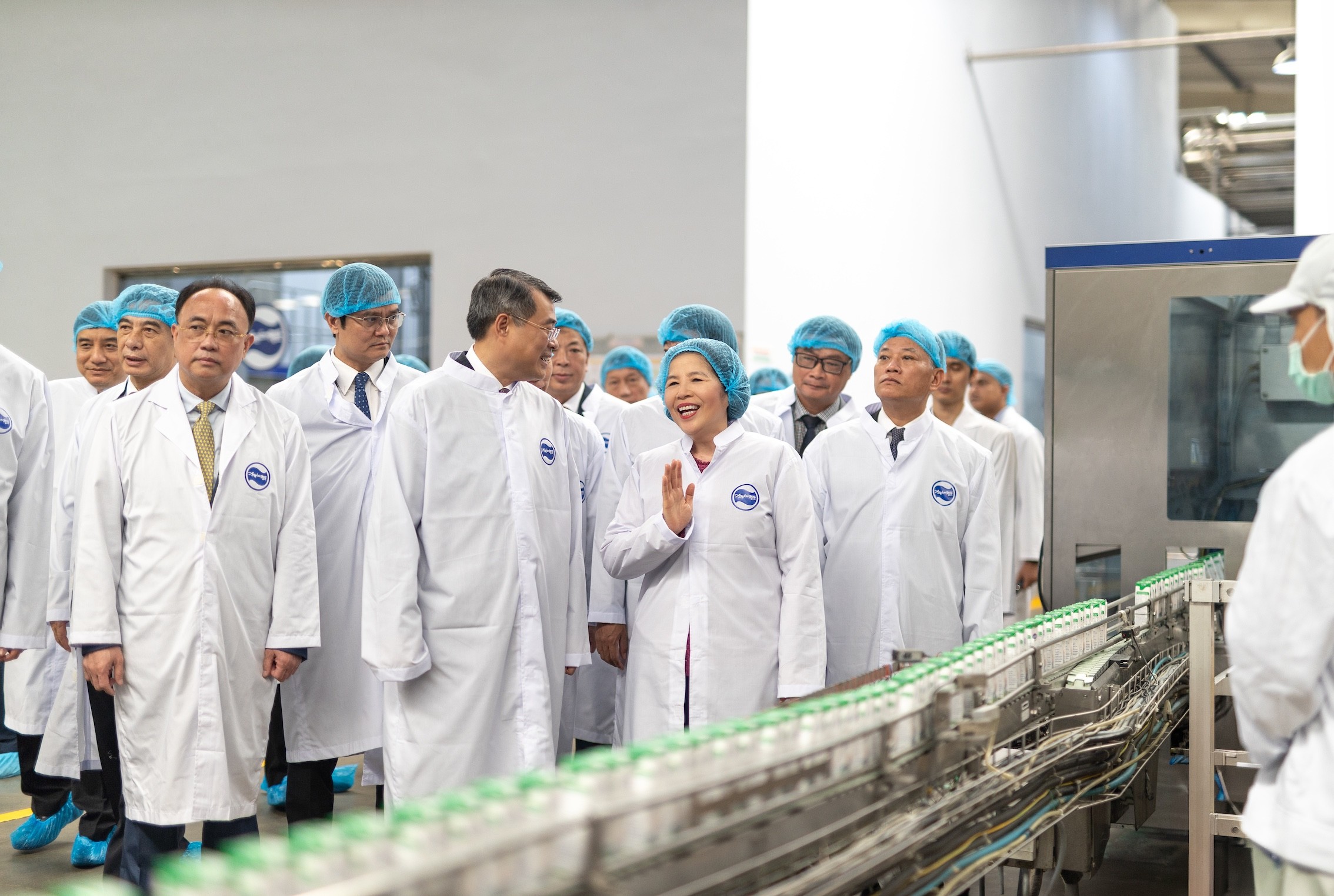 anh-02c-1791866015.JPG