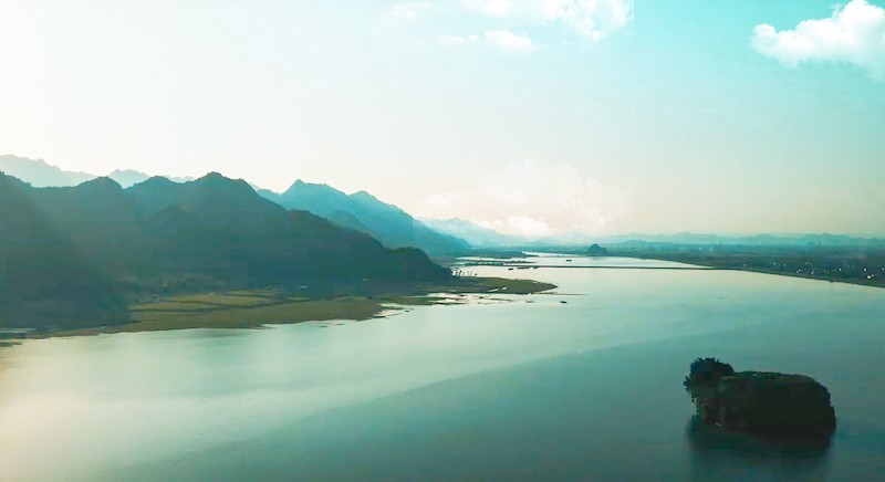 hinh-ho-yen-quang-1750733809.jpg