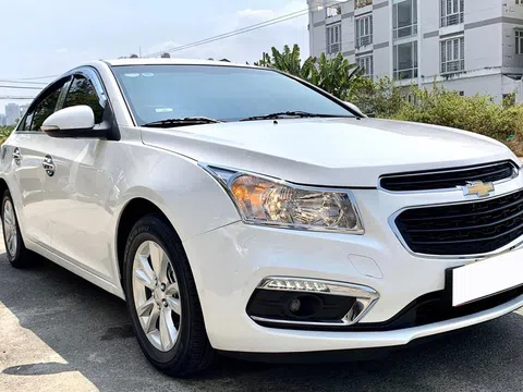 380 triệu có nên mua Chevrolet Cruze 2017?