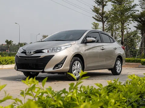 Toyota Vios giảm còn 445 triệu, cuộc đua doanh số tháng 10 càng thêm nóng bỏng