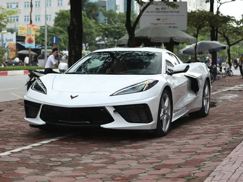 Mê mẩn với siêu xe Mỹ - Chevrolet Corvette C8 2020 đầu tiên tại Việt Nam