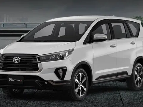 Toyota Innova 2021 facelift chào giá 534 triệu đồng