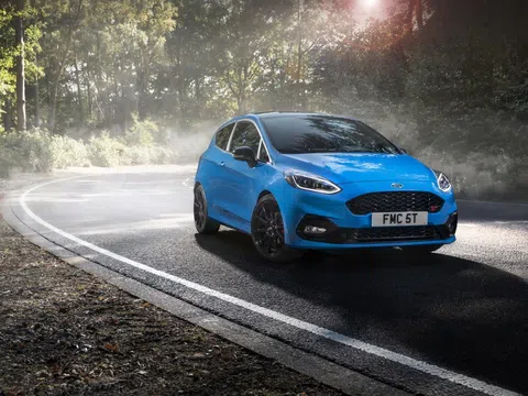 Ford Fiesta ST Edition bản giới hạn báo giá 815 triệu đồng