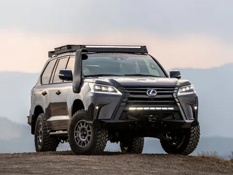 Lexus LX 570 2021 vén màn bản độ off-road