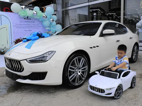 Soi chiếc Maserati Ghibli Scatenato "hàng hiếm" mới tậu của đại gia miền Tây