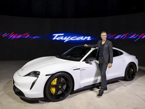 Xe thể thao thuần điện Porsche Taycan 2021 chính thức vén màn tại Việt Nam