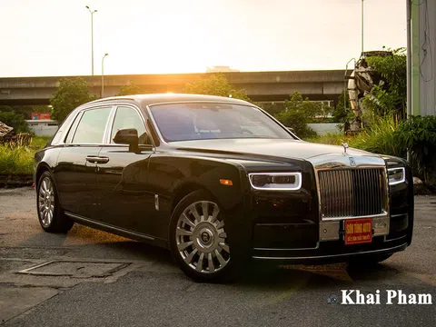 Cận cảnh Rolls-Royce Phantom VIII giá hơn 70 tỷ vừa về Việt Nam, điểm nhấn ở nội thất