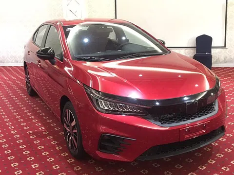 Honda City thế hệ mới rục rịch về nước, giá bán các đối thủ tại đại lý thi nhau hạ nhưng không có City