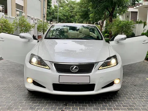 Hàng hiếm Lexus IS 250C mui trần rao bán 1,3 tỷ đồng sau gần 10 năm sử dụng