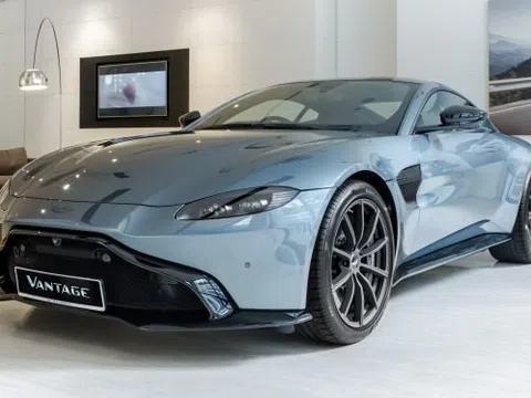 Aston Martin Vantage Dark Knight Edition ra mắt