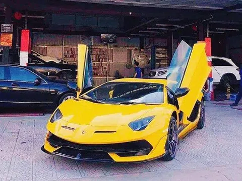 Bắt gặp chiếc Lamborghini Aventador SVJ thứ 2 khui công tại Đà Nẵng