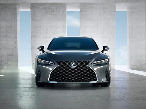 Lexus IS hoàn toàn mới xác nhận ra mắt thị trường Việt, "Mẹc" C có thêm đối thủ