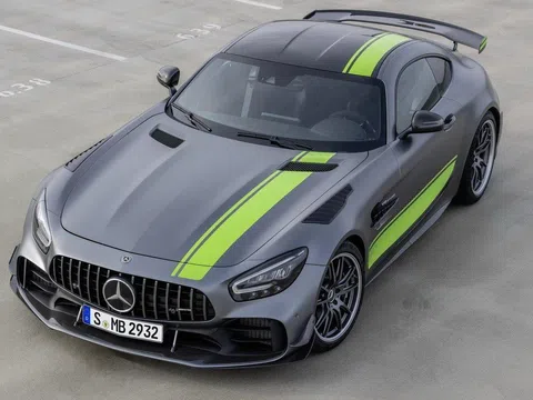 Siêu xe Mercedes-AMG GT R Pro hàng hiếm về Việt Nam