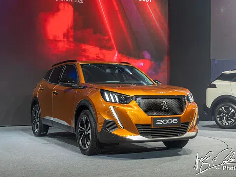 Giá lăn bánh xe Peugeot 2008 2021, cao hơn nhiều Kia Seltos và Hyundai Kona