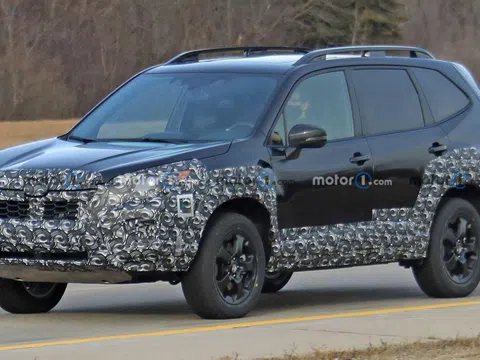 Subaru Forester 2022 facelift lộ diện khi chạy thử