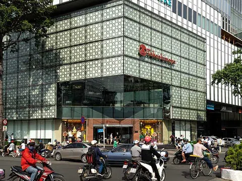 Takashimaya ăn nên làm ra, dự kiến mở rộng ra Hà Nội